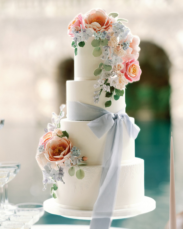 statement floral wedding cakes